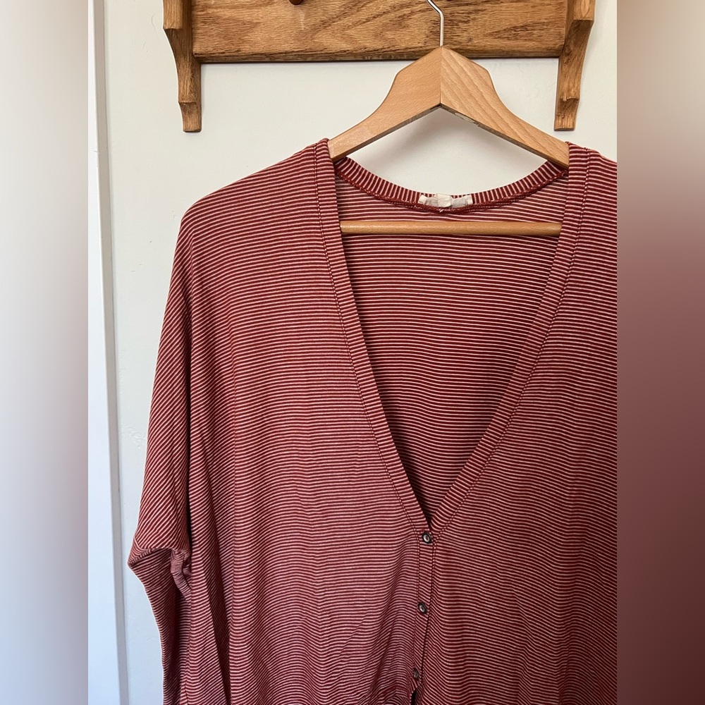 Striped Red V-Neck Button-Up Top - Picture 2 of 5